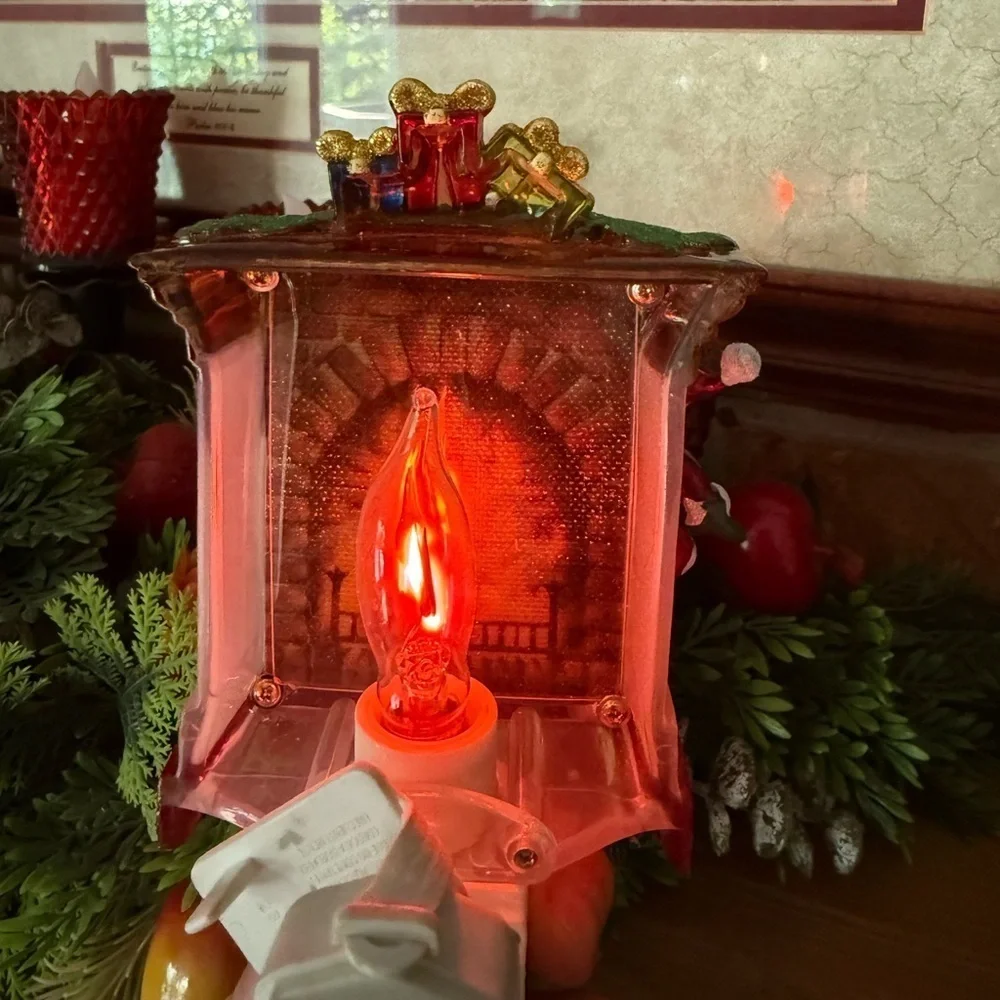 Illuminated Santa Red and Green Christmas Decor Accents Night Light